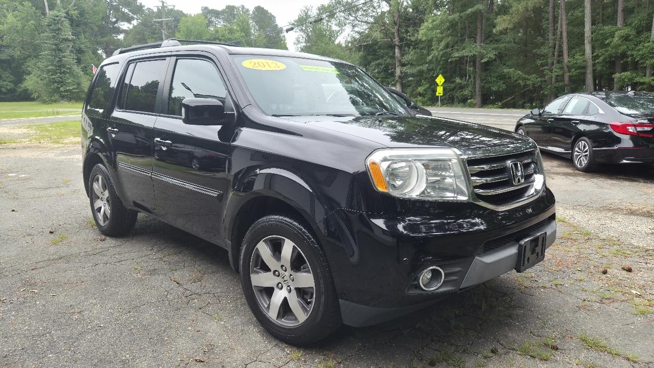Honda Pilot Touring 4WD with DVD 2013