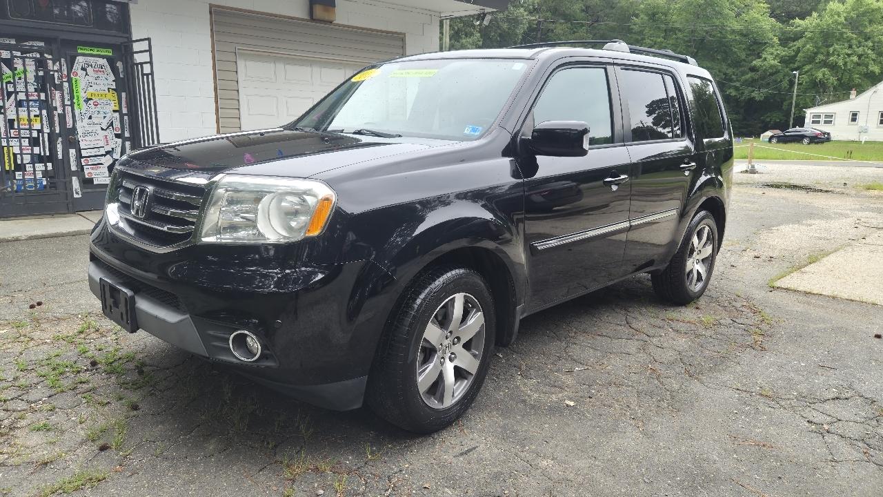 Honda Pilot Touring 4WD with DVD 2013