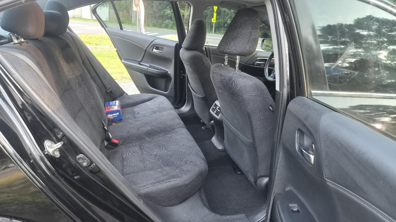 Honda Accord EX-L 4D Sedan w/Nav 2017