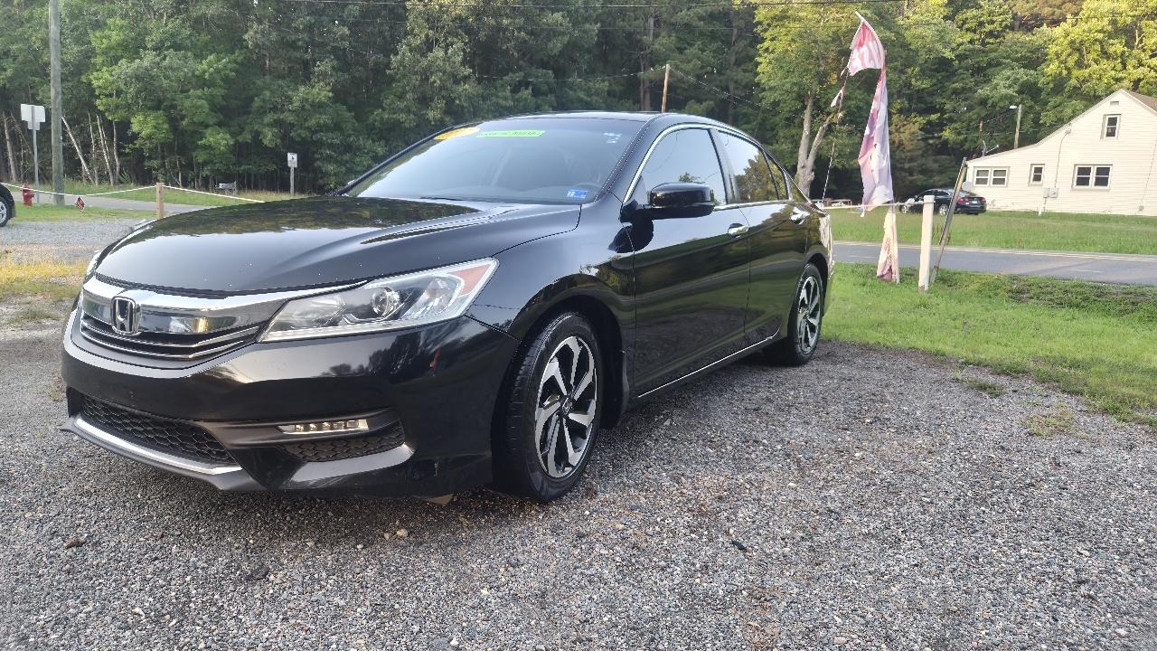Honda Accord EX-L 4D Sedan w/Nav 2017