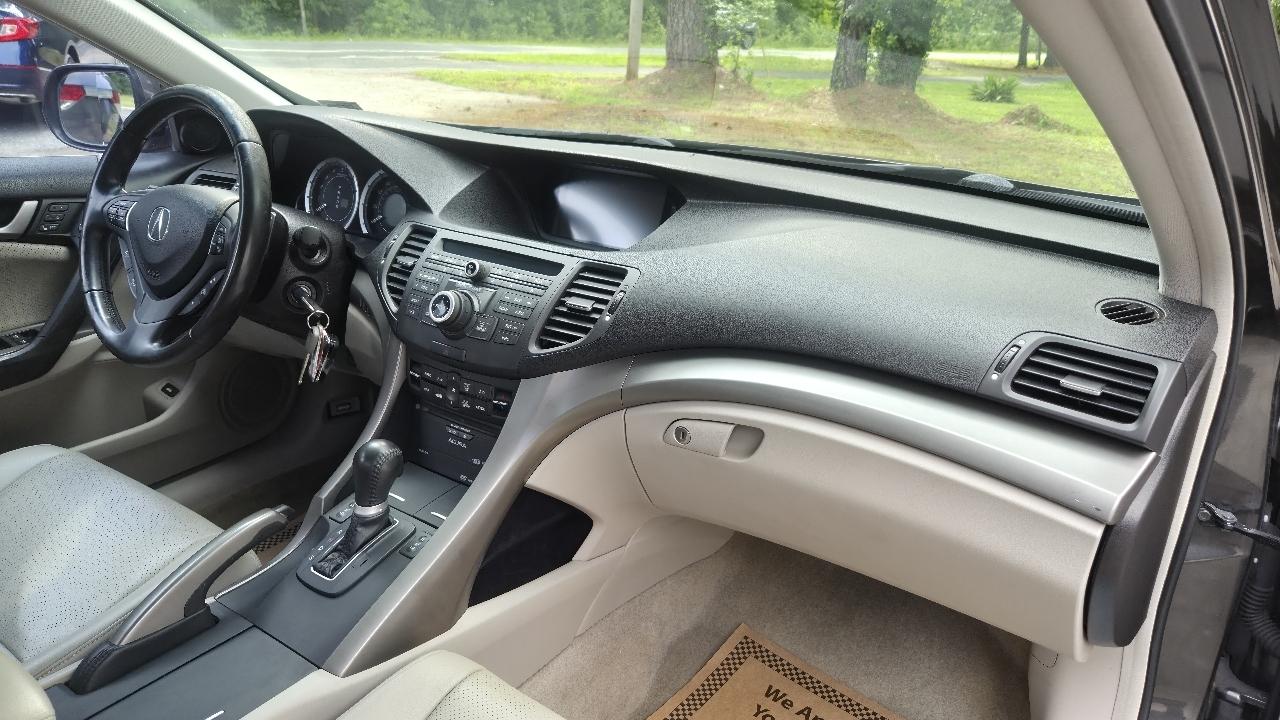 Acura TSX  2010