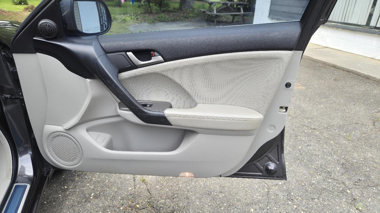Acura TSX  2010