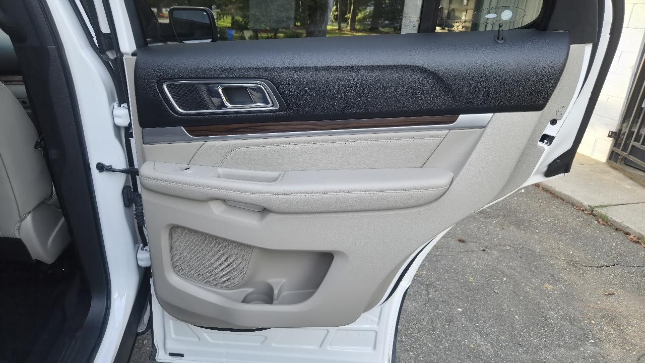 Ford Explorer 4dr 114" WB 4.0L Limited AWD 2018