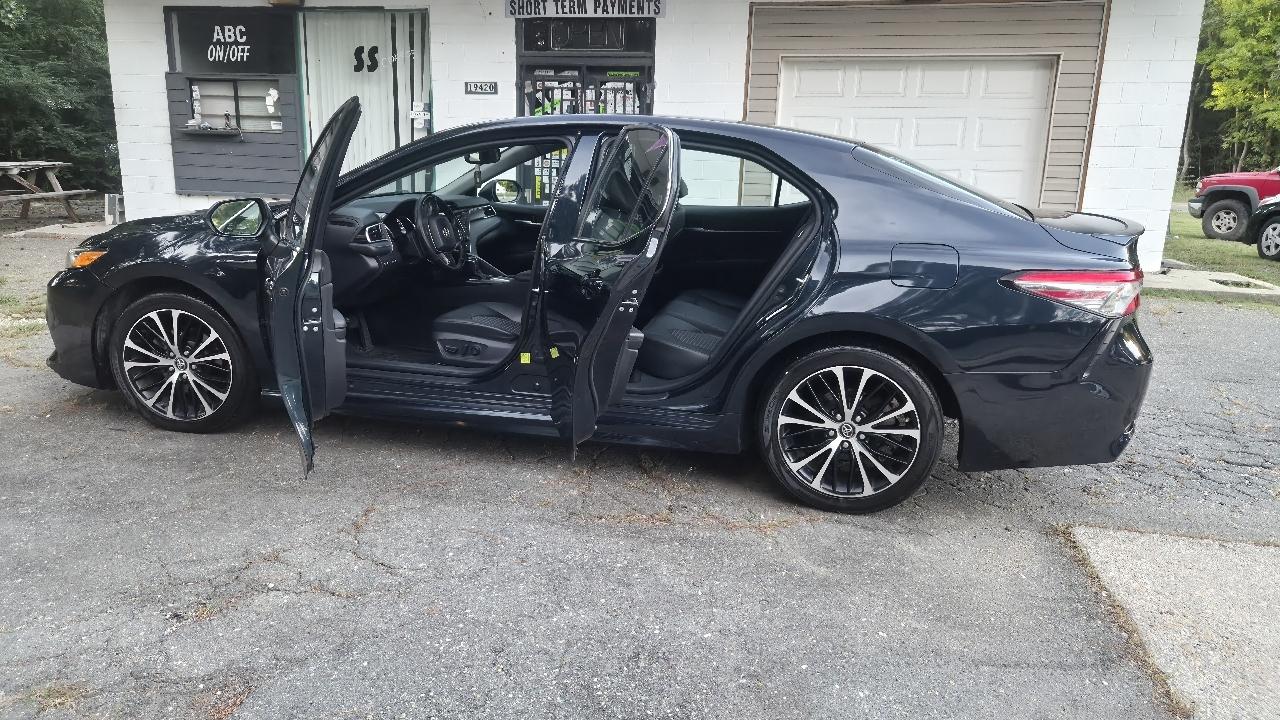 Toyota Camry SE 4D Sedan 2018
