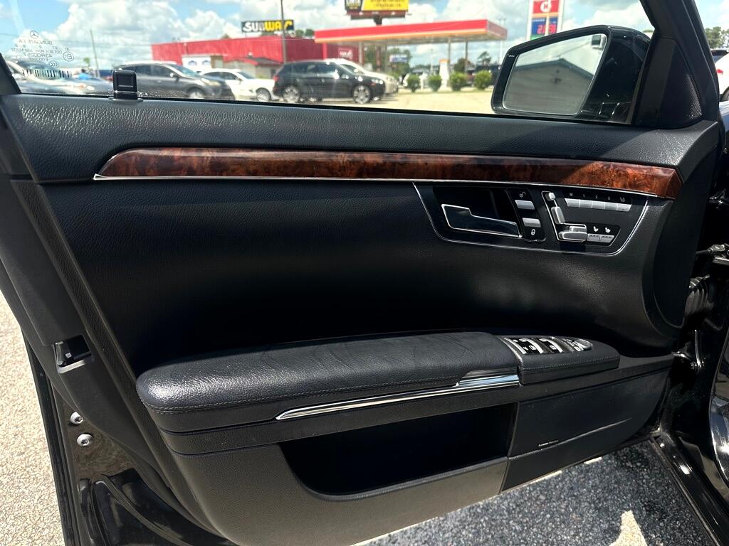 Mercedes-Benz S-Class S550 2013 Mercedes-Benz S-Class S550 2013
