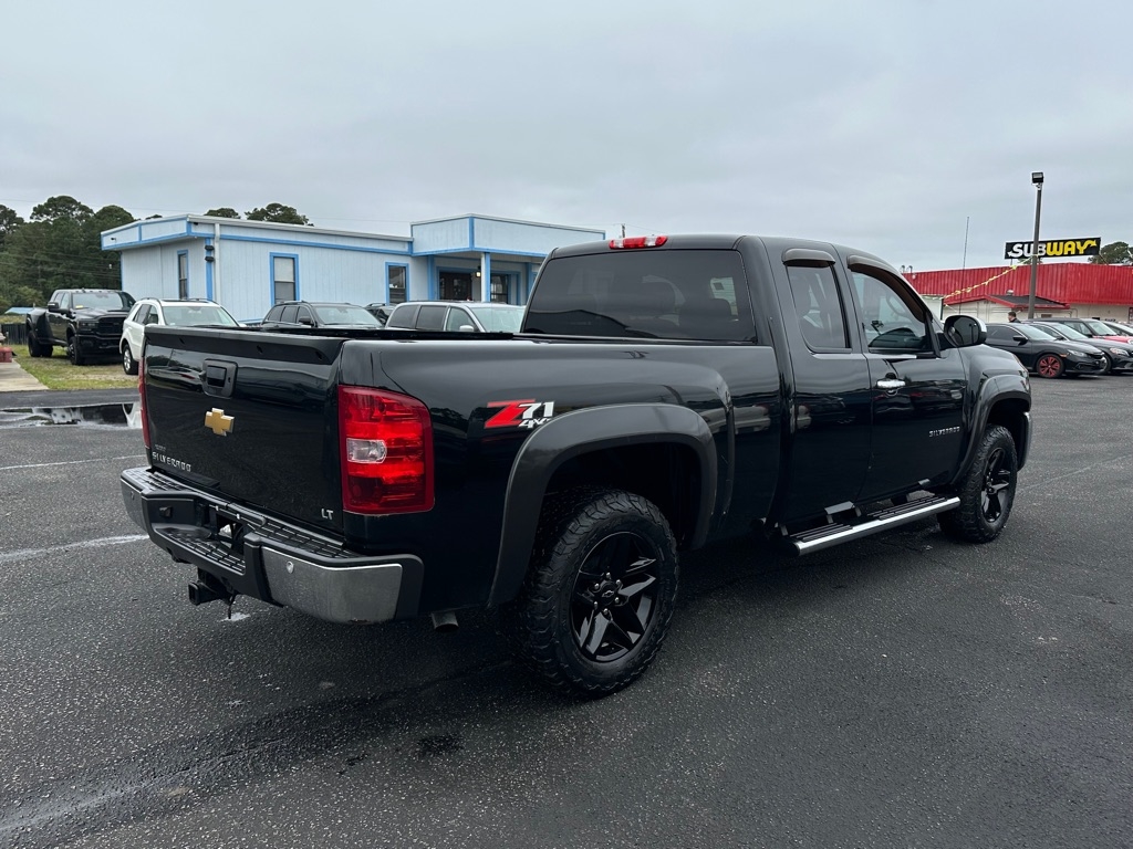 Chevrolet Silverado 1500 LT Ext. Cab 4WD 2013 Chevrolet Silverado 1500 LT Ext. Cab 4WD 2013