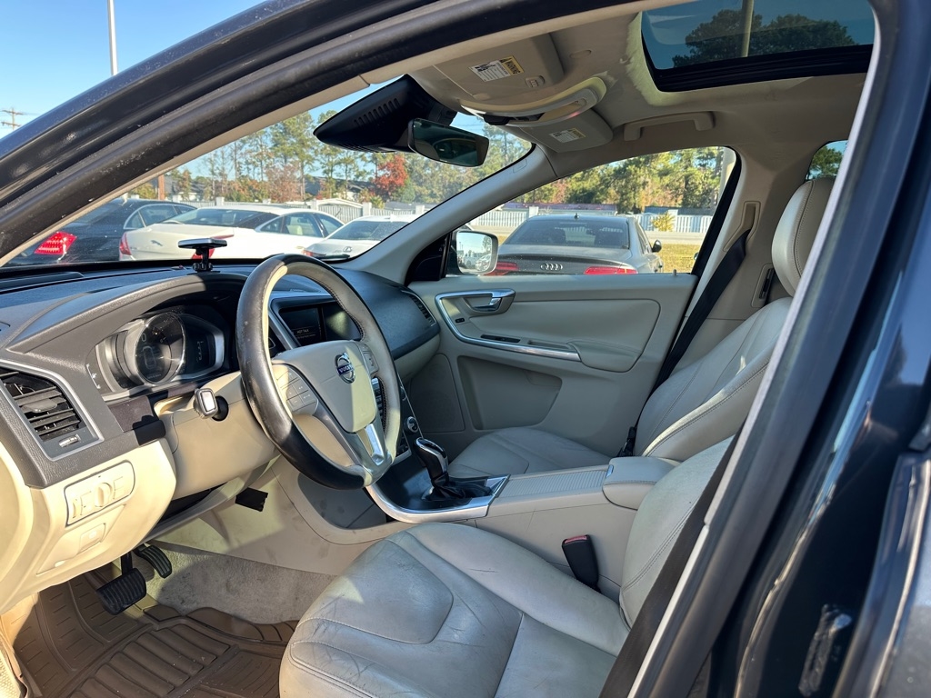 Volvo XC60 T6 Drive-E Platinum FWD 2016