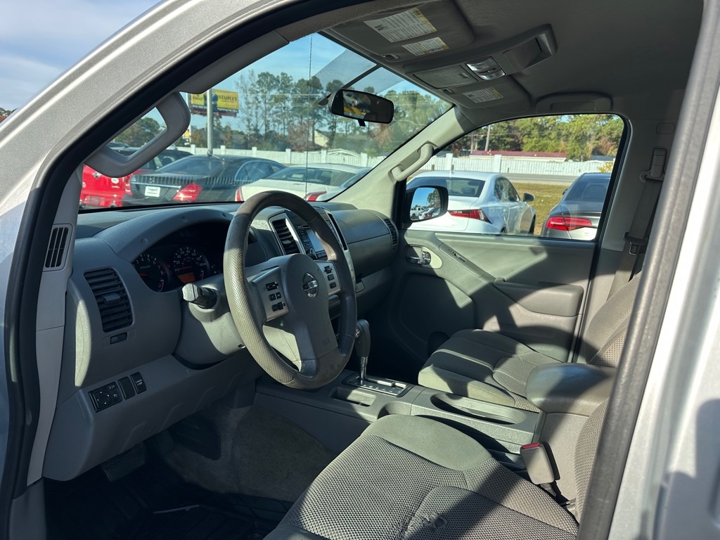Nissan Frontier S Crew Cab 5AT 2WD 2016