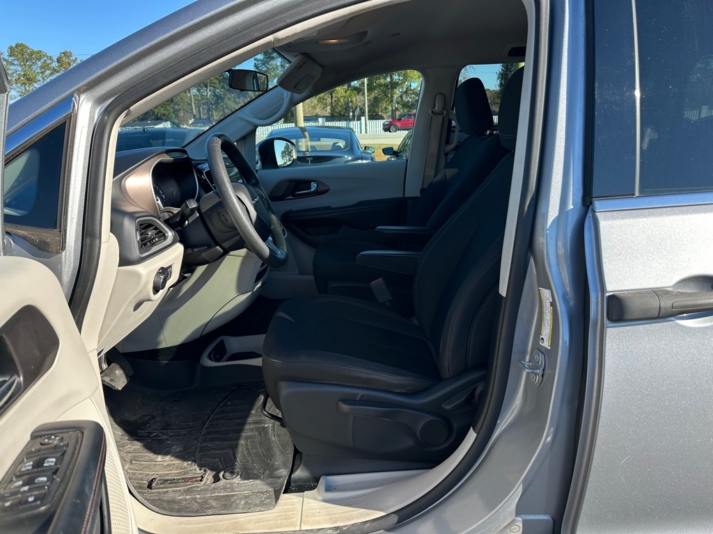 Chrysler Pacifica L 2018