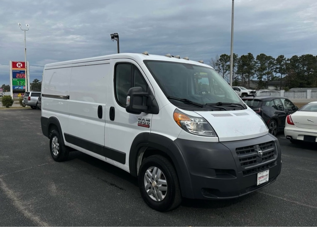 RAM Promaster 1500 Low Roof Tradesman 136-in. WB 2017