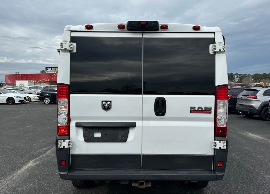RAM Promaster 1500 Low Roof Tradesman 136-in. WB 2017