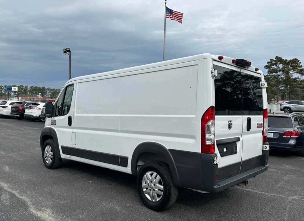 RAM Promaster 1500 Low Roof Tradesman 136-in. WB 2017