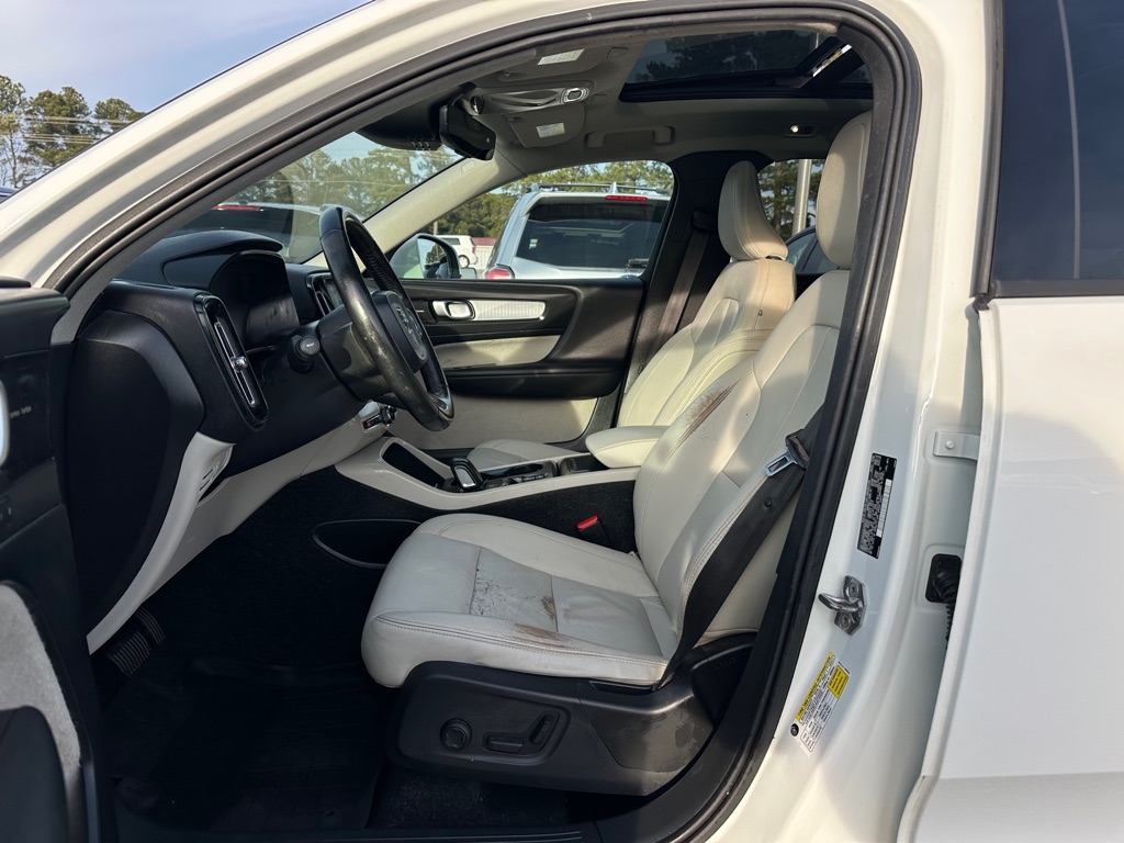 Volvo XC40 T5 Momentum AWD 2019