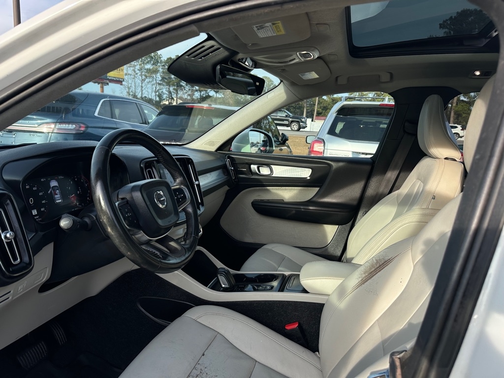 Volvo XC40 T5 Momentum AWD 2019