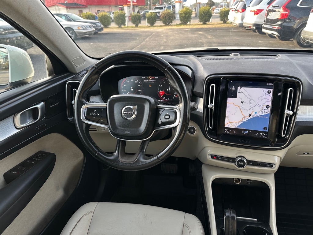 Volvo XC40 T5 Momentum AWD 2019