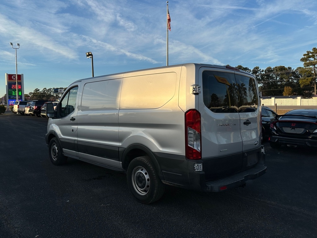 Ford Transit 150 Van Low Roof 60/40 Pass. 130-in. WB 2015