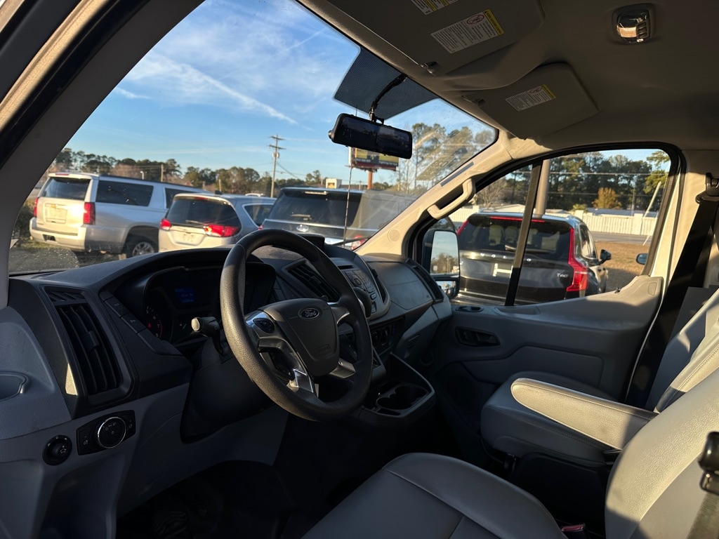 Ford Transit 150 Van Low Roof 60/40 Pass. 130-in. WB 2015