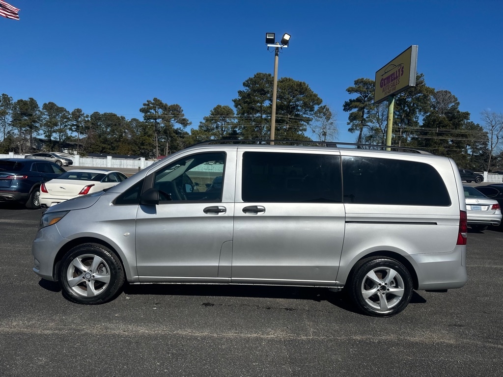Mercedes-Benz Metris Passenger Van 2016
