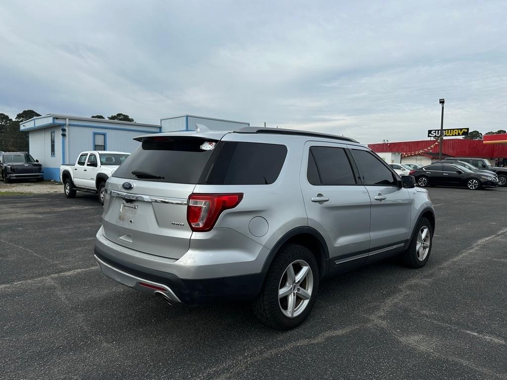 Ford Explorer XLT 4WD 2016