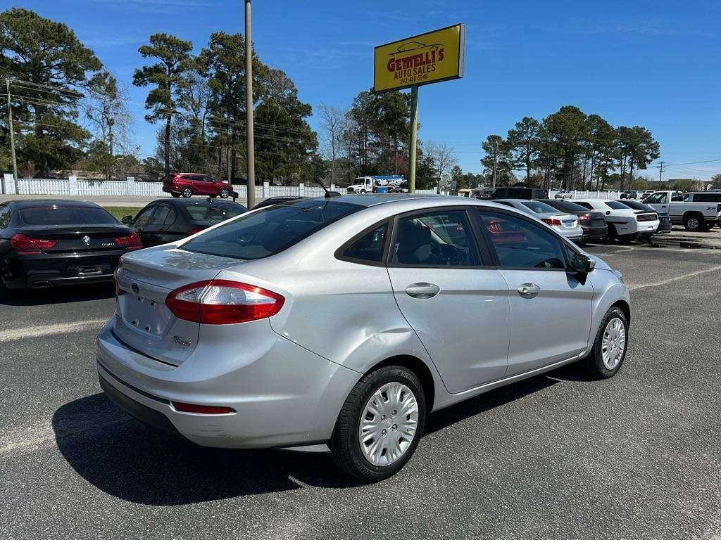 Ford Fiesta S Sedan 2014