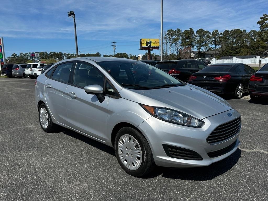 Ford Fiesta S Sedan 2014