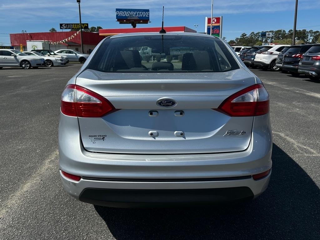 Ford Fiesta S Sedan 2014