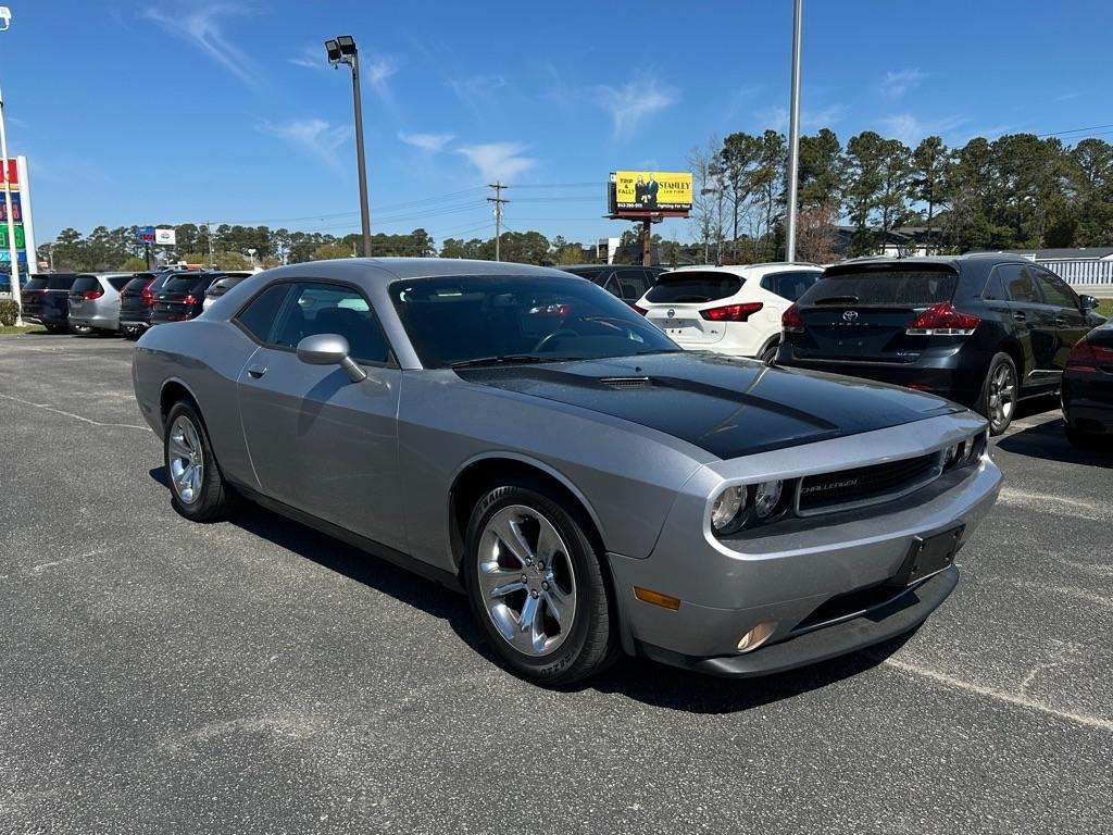 Dodge Challenger 2dr Cpe SXT 2014