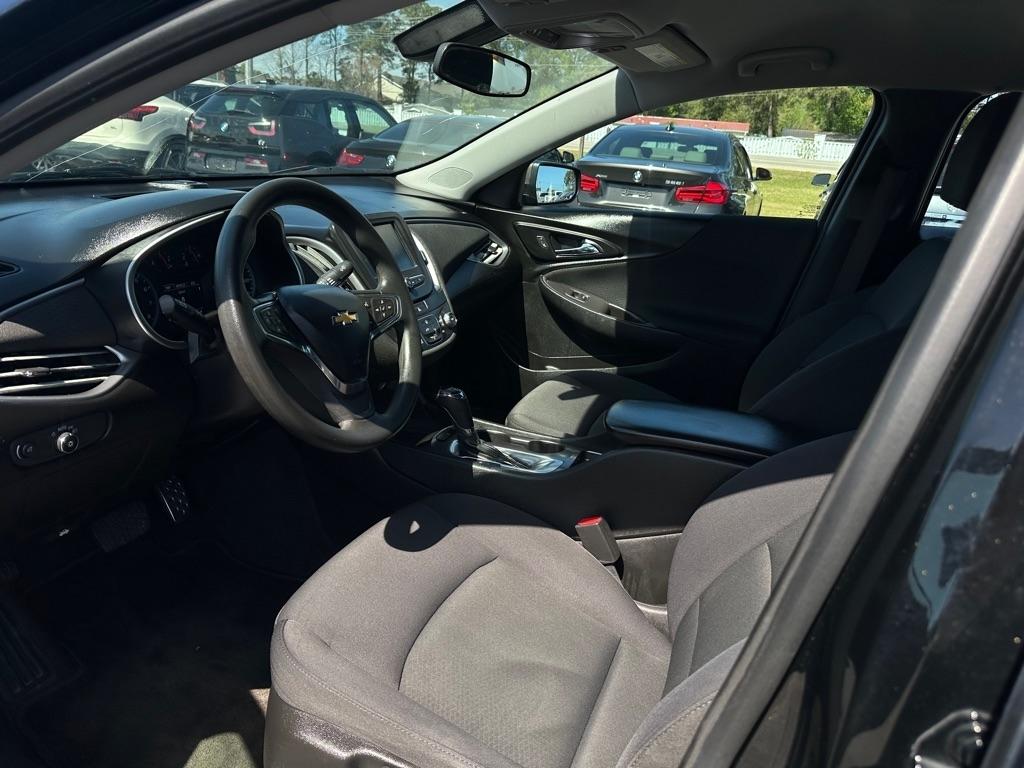 Chevrolet Malibu 4dr Sdn LS w/1LS 2017