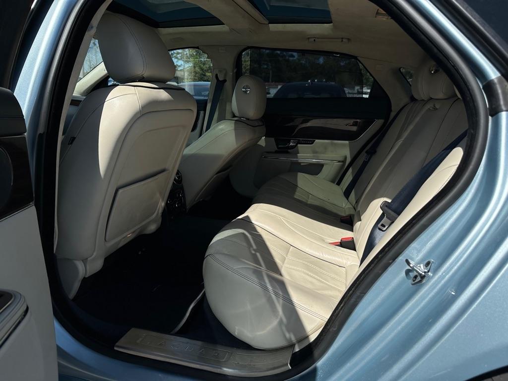 Jaguar XJ 4dr Sdn XJL 2012