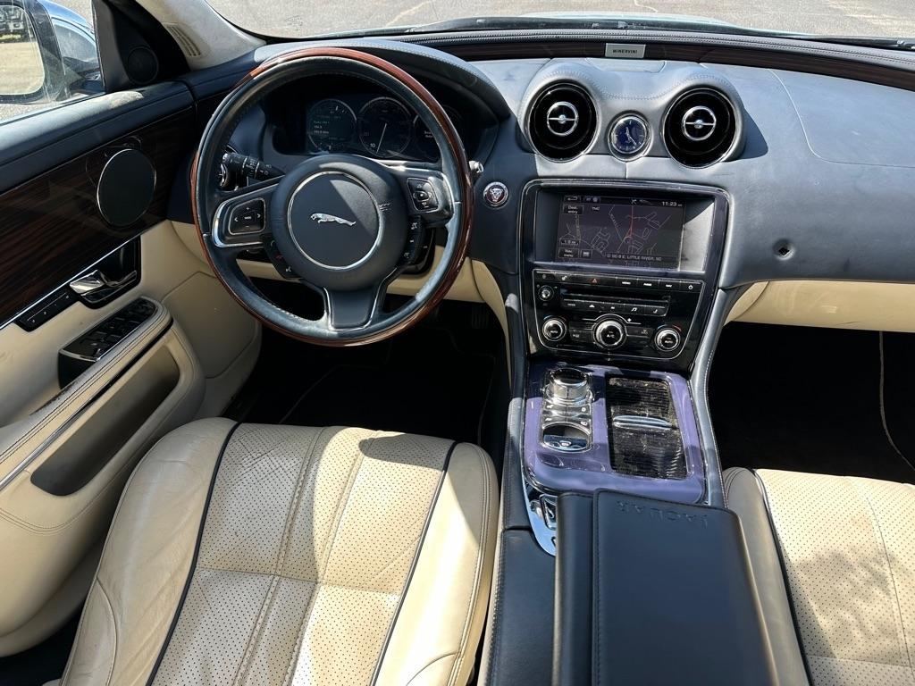 Jaguar XJ 4dr Sdn XJL 2012