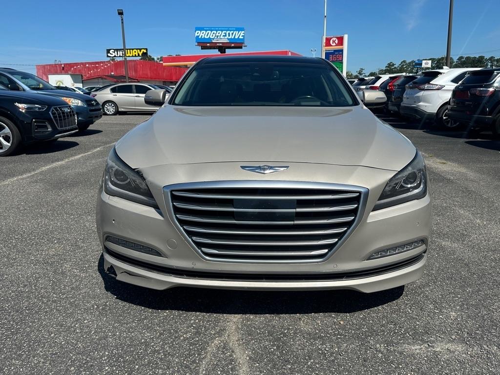 Hyundai Genesis 4dr Sdn V8 5.0L RWD 2015