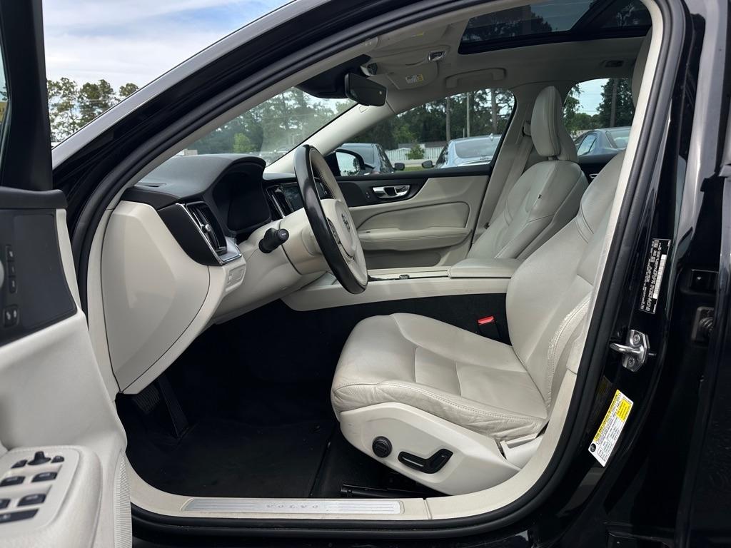 Volvo S60 T5 FWD Momentum 2019
