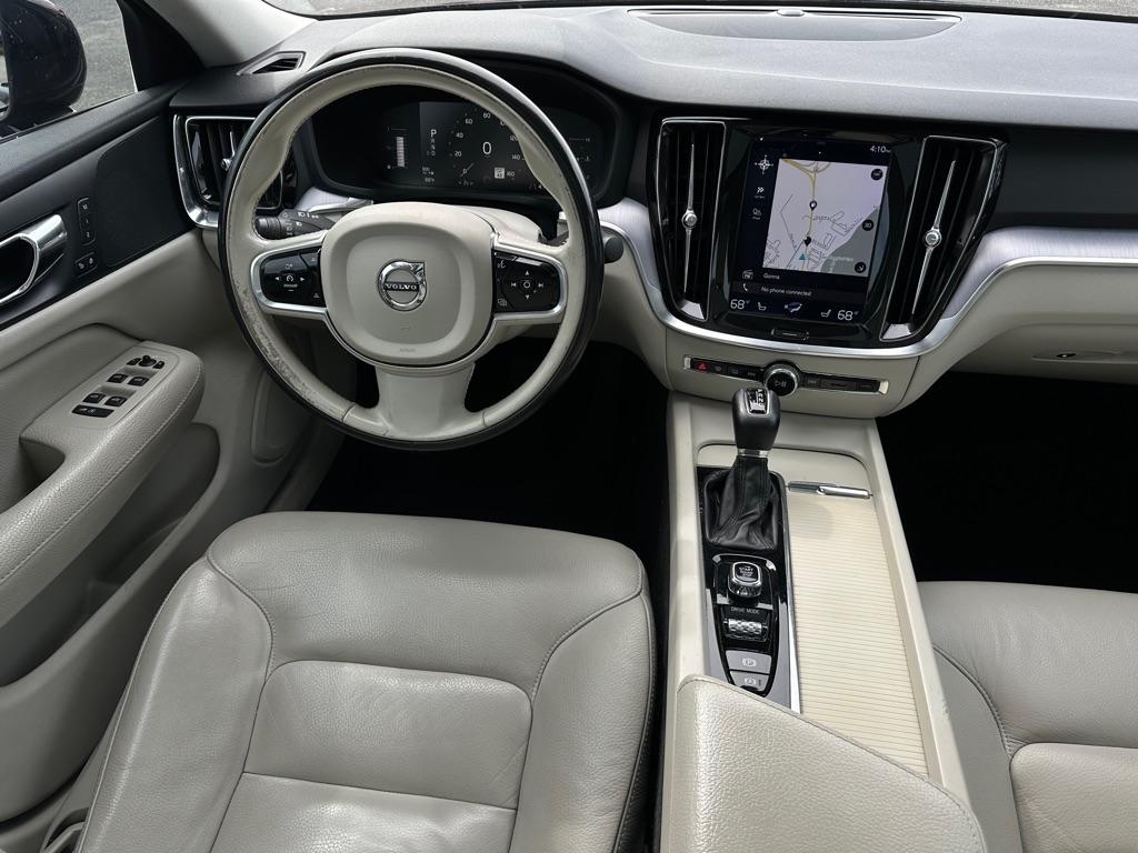 Volvo S60 T5 FWD Momentum 2019