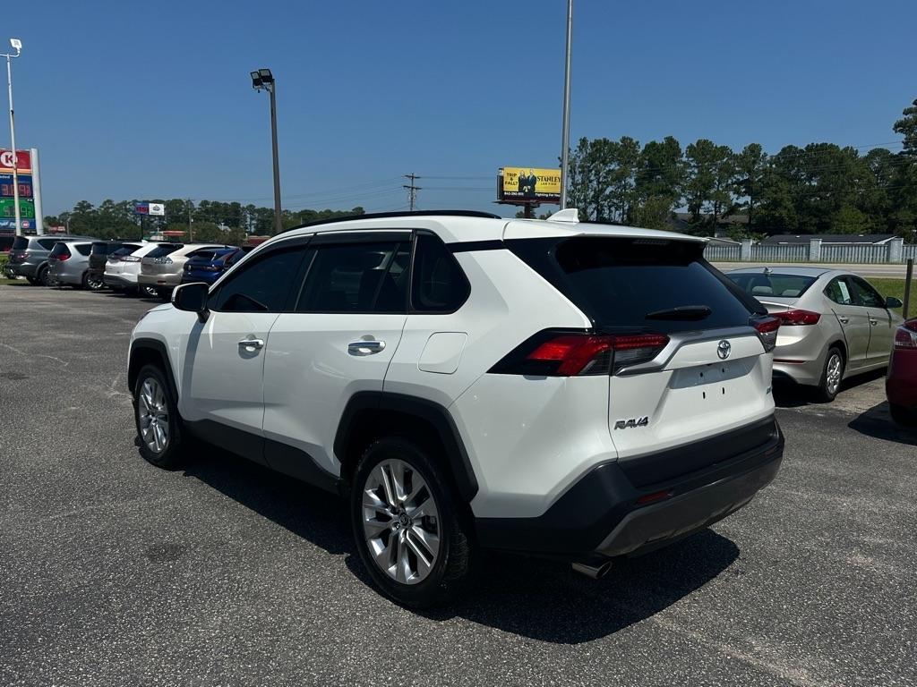 Toyota RAV4 Limited FWD (Natl) 2019