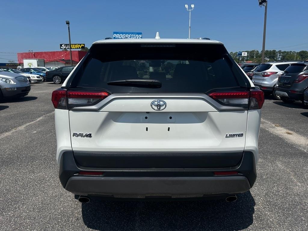 Toyota RAV4 Limited FWD (Natl) 2019