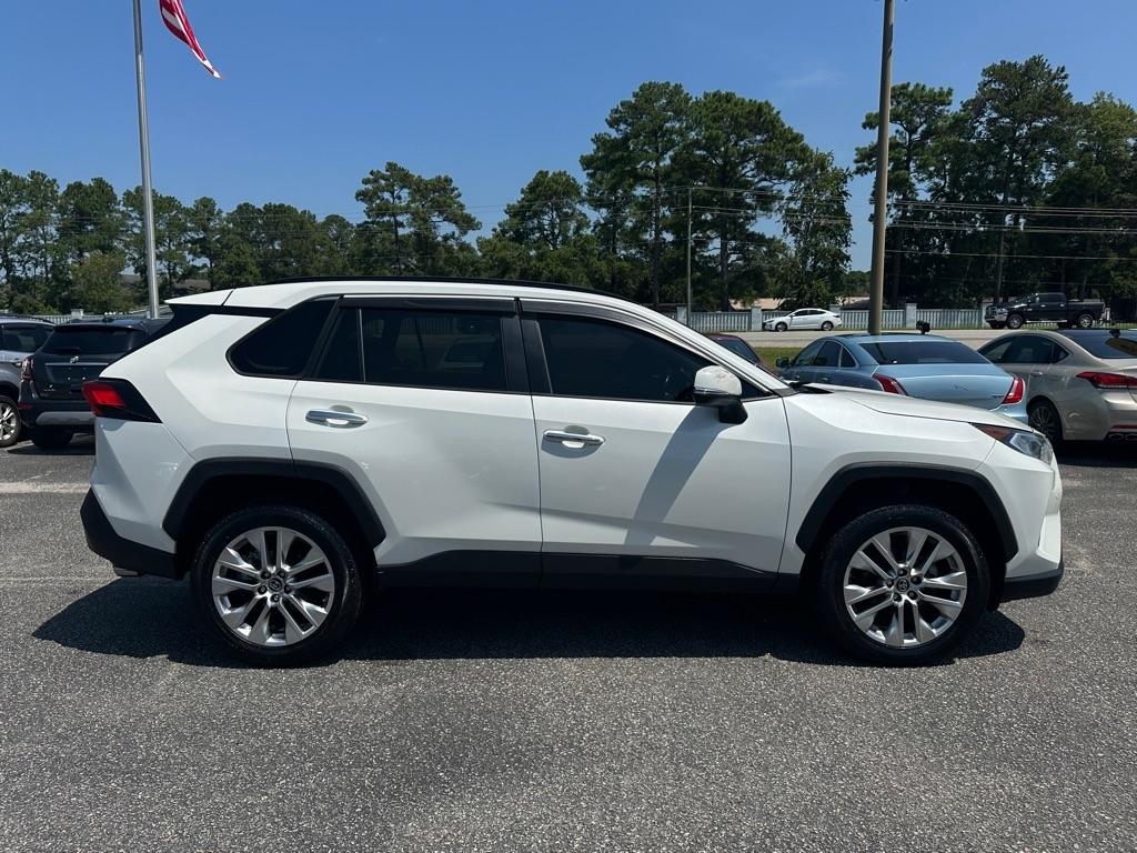 Toyota RAV4 Limited FWD (Natl) 2019