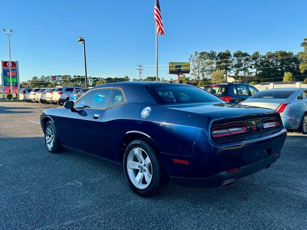 Dodge Challenger 2dr Cpe SXT 2016