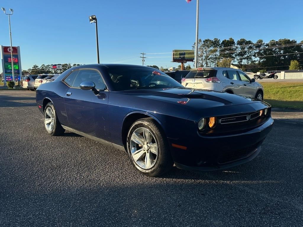 Dodge Challenger 2dr Cpe SXT 2016