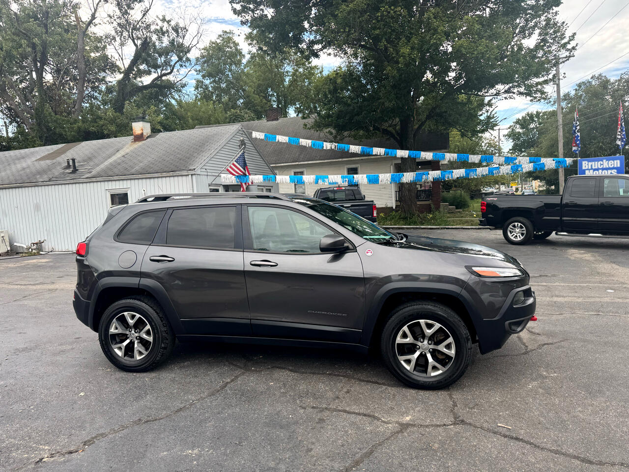 Image of 2015 Jeep Cherokee Trailhawk 4WD
