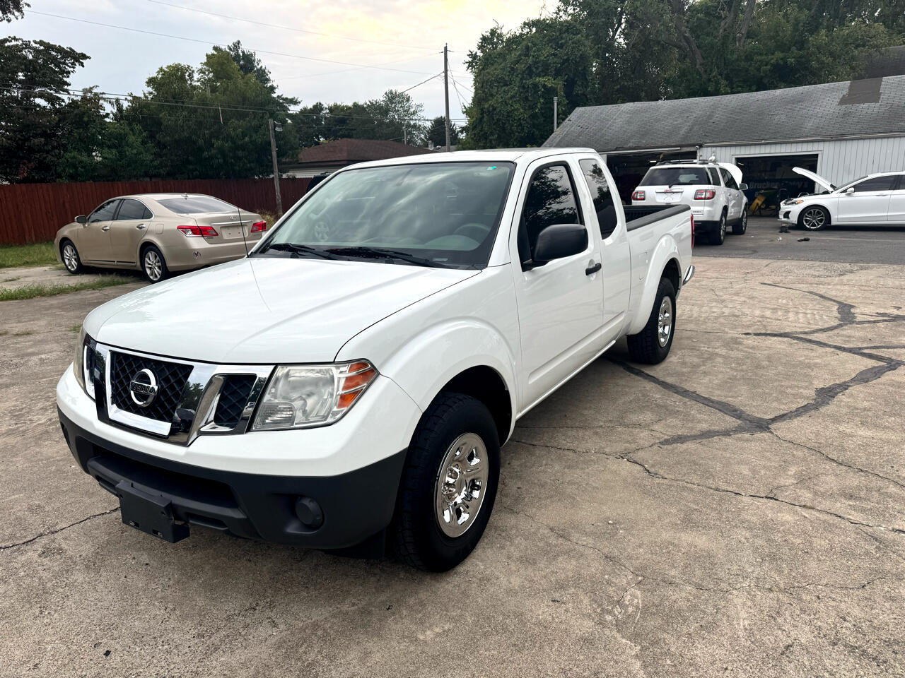 Image of 2016 Nissan Frontier S King Cab I4 5MT 2WD