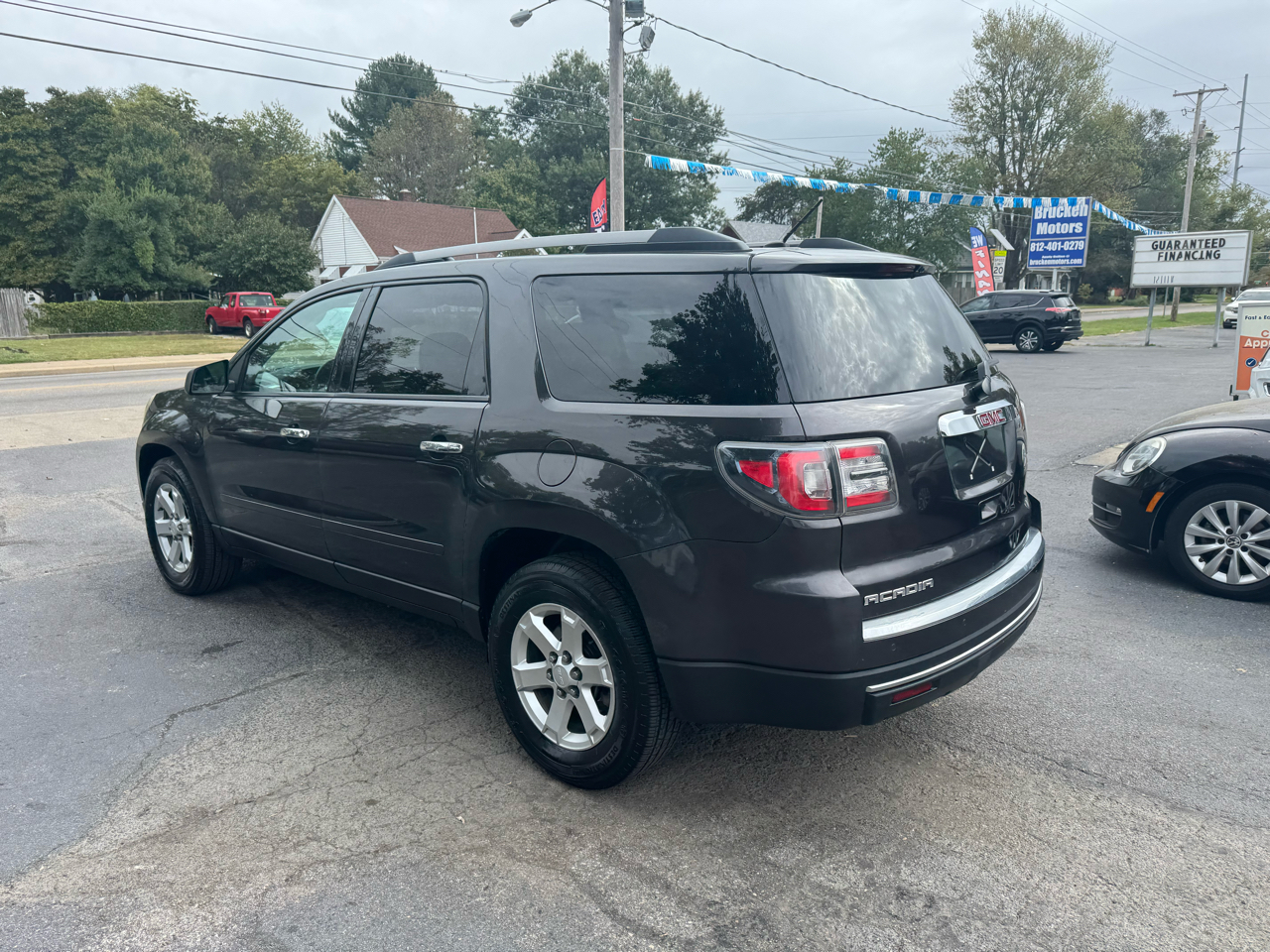 2015 Gmc Acadia SLE photo 3