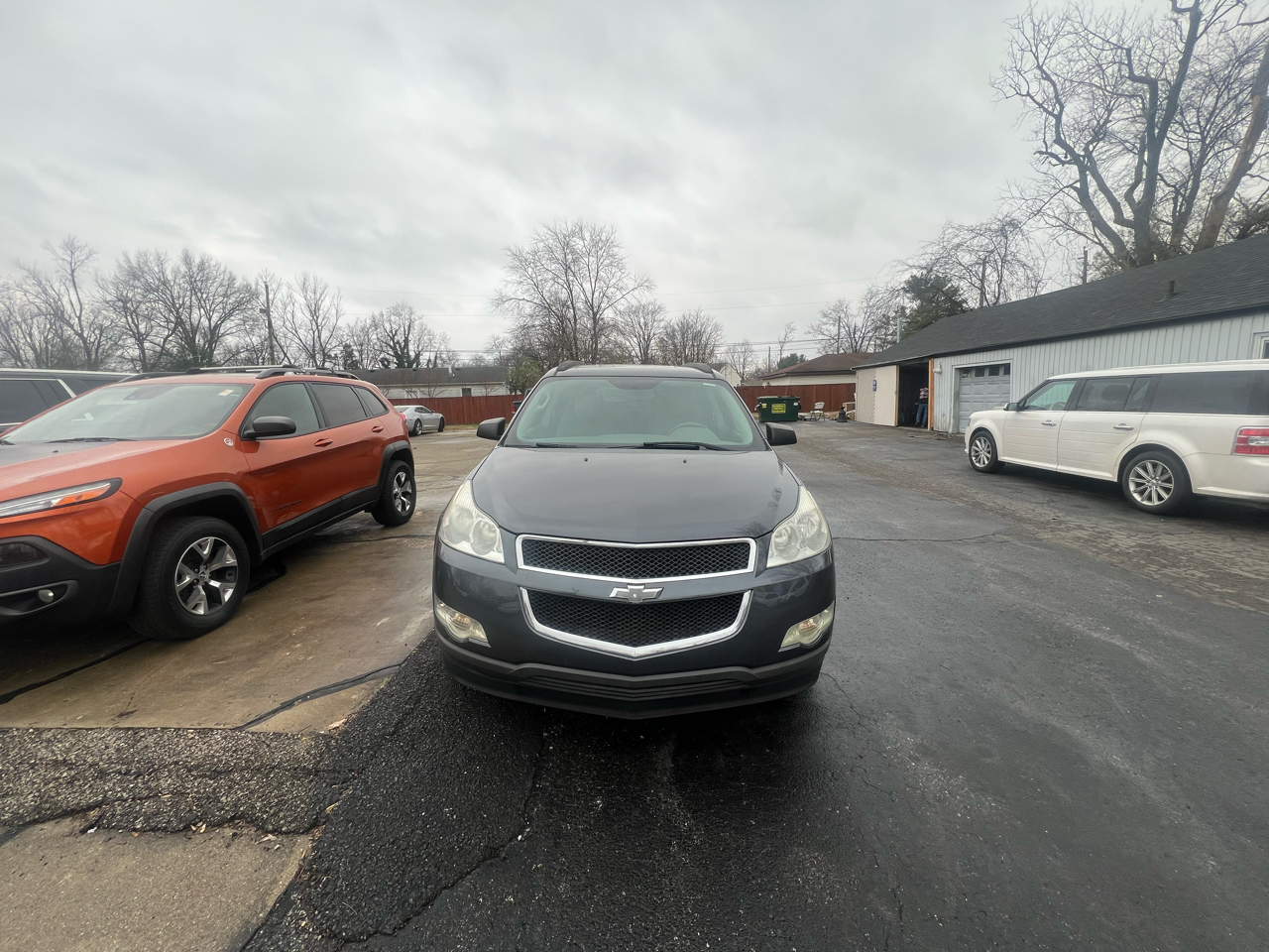 Chevrolet Traverse LS FWD w/PDC 2012