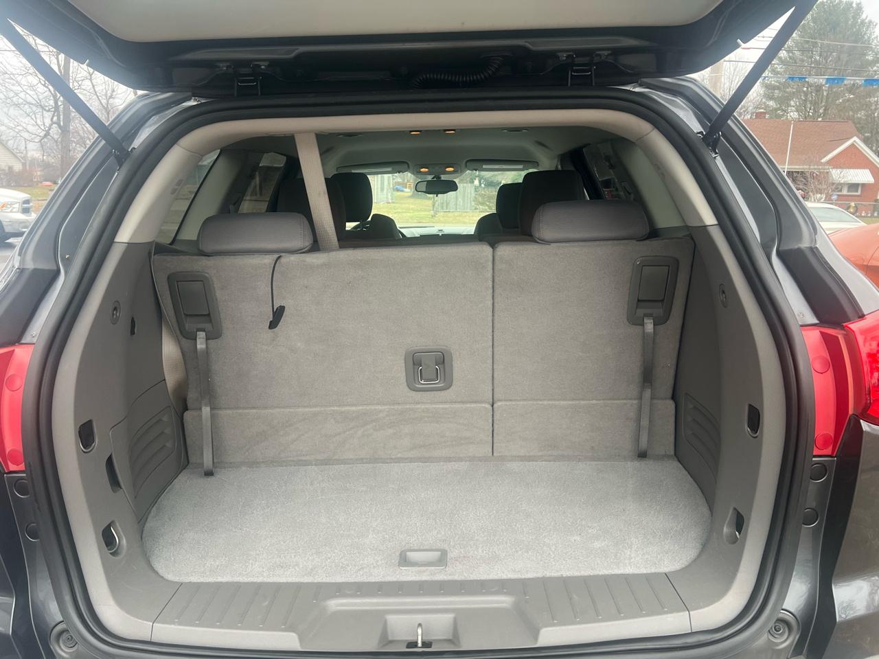 Chevrolet Traverse LS FWD w/PDC 2012