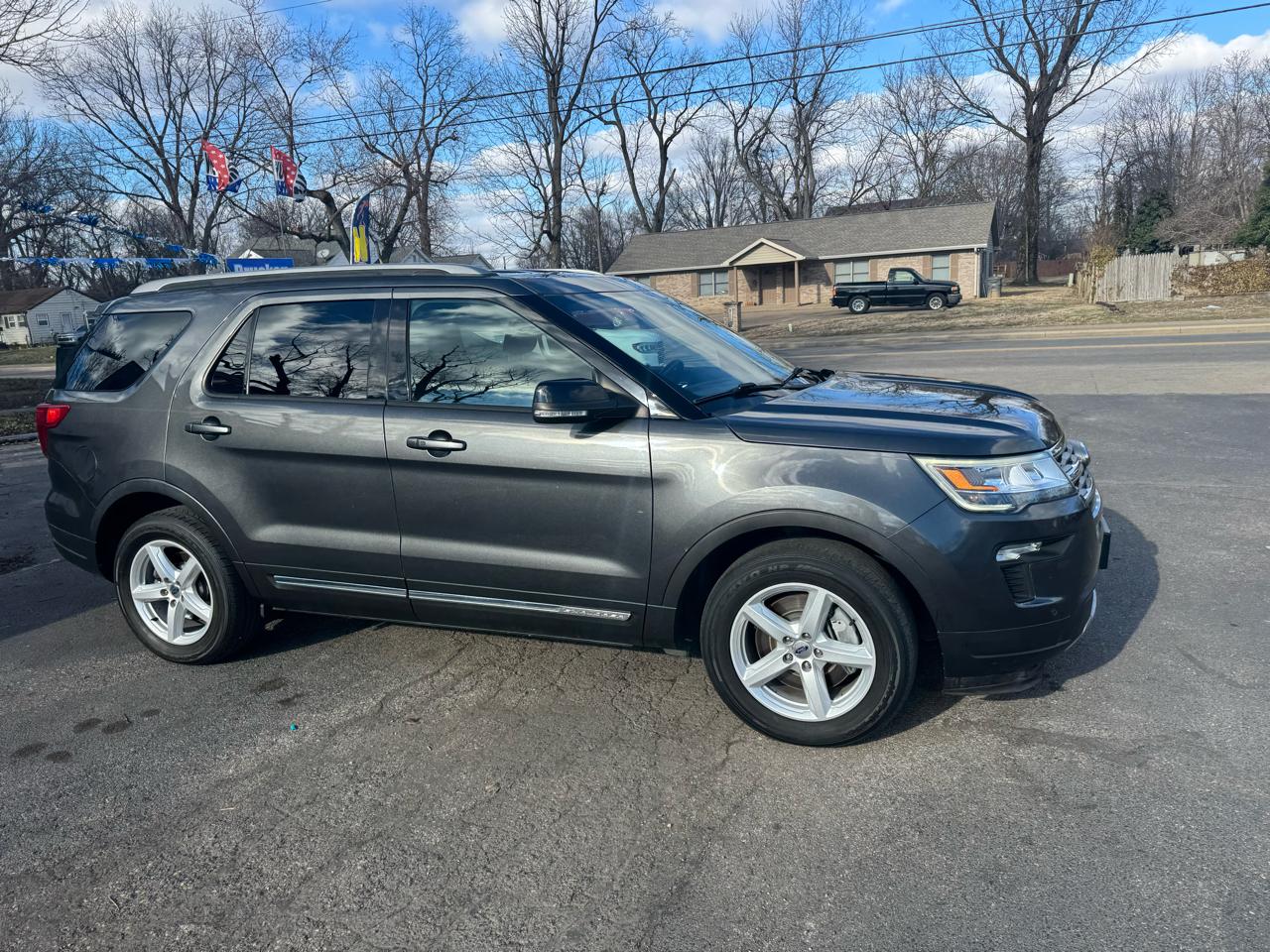 Ford Explorer XLT FWD 2018
