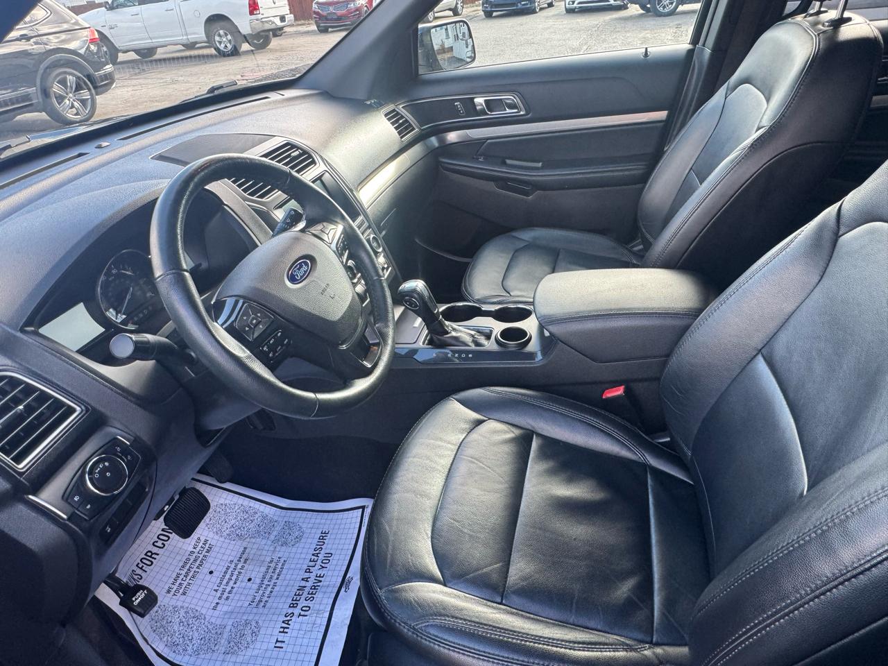 Ford Explorer XLT FWD 2018