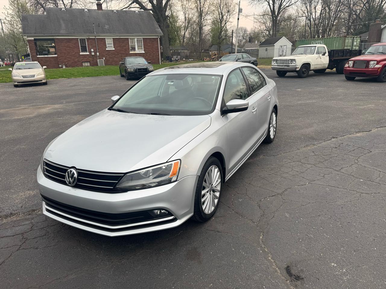 Volkswagen Jetta SE 6A 2015