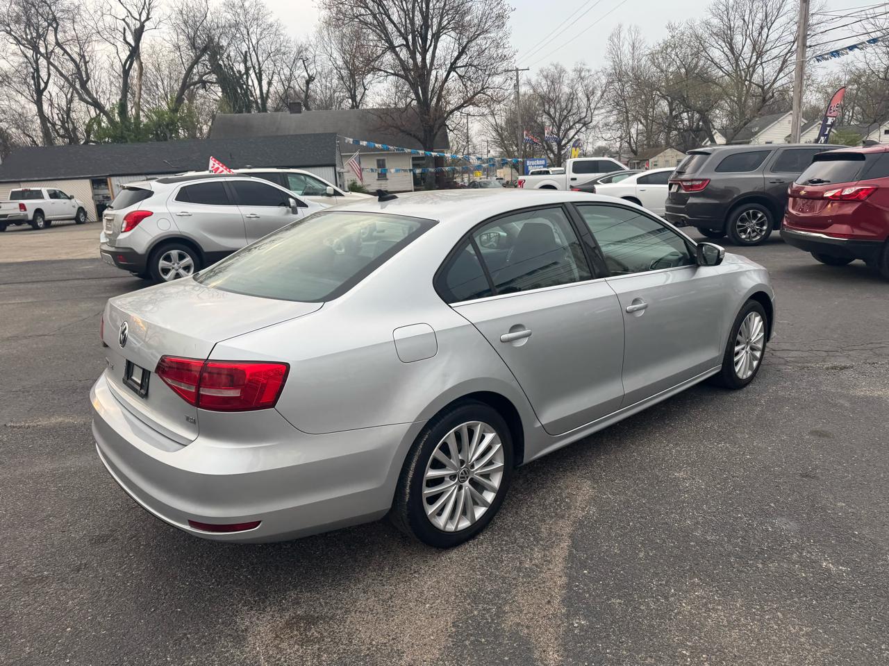 Volkswagen Jetta SE 6A 2015