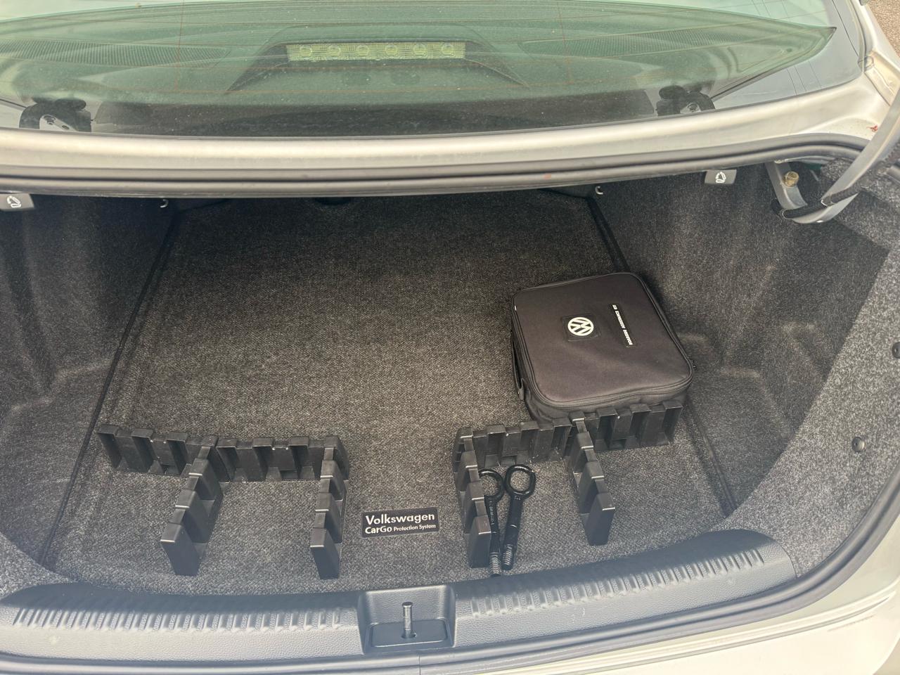 Volkswagen Jetta SE 6A 2015