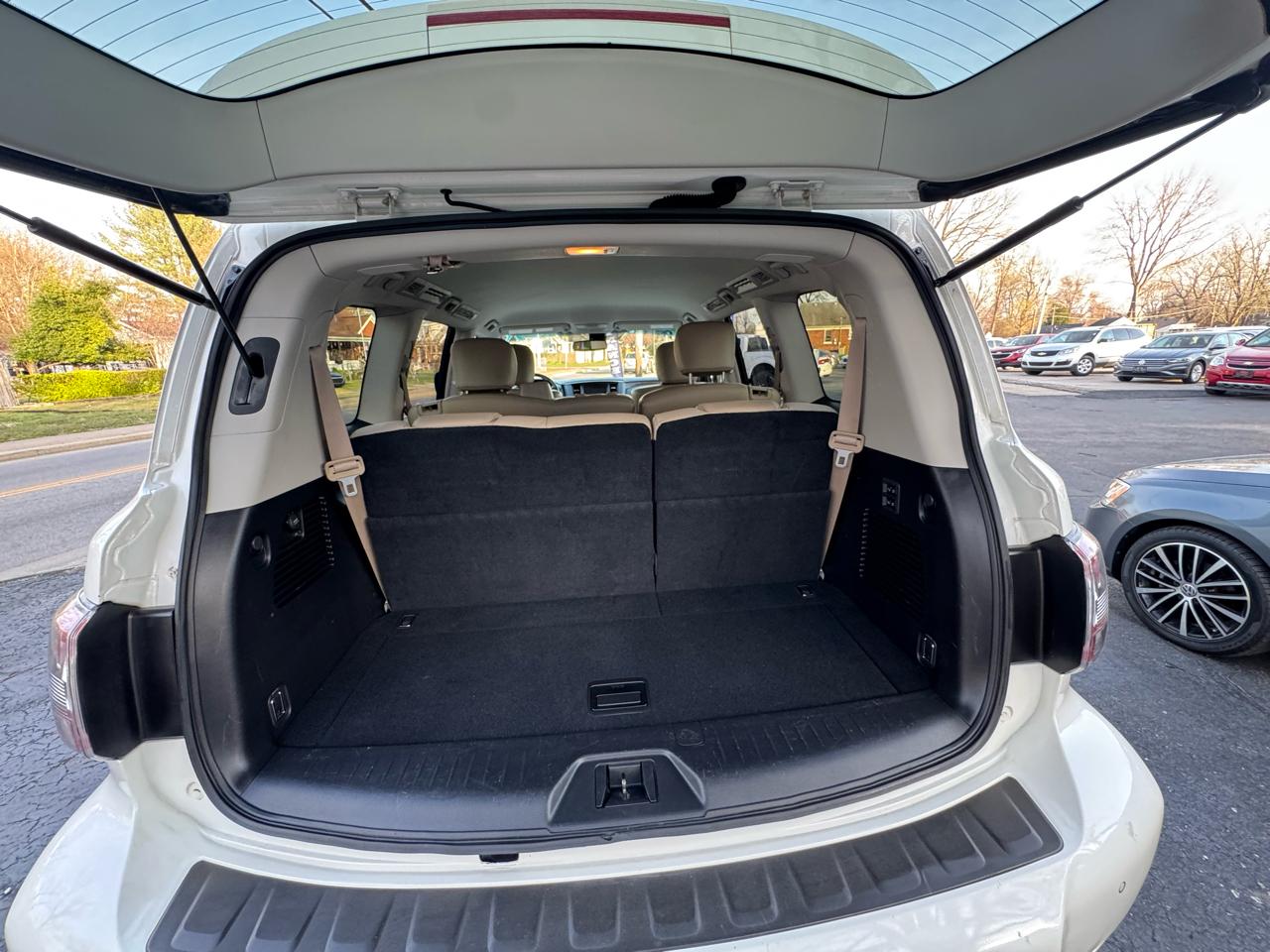 Nissan Armada SV AWD 2017