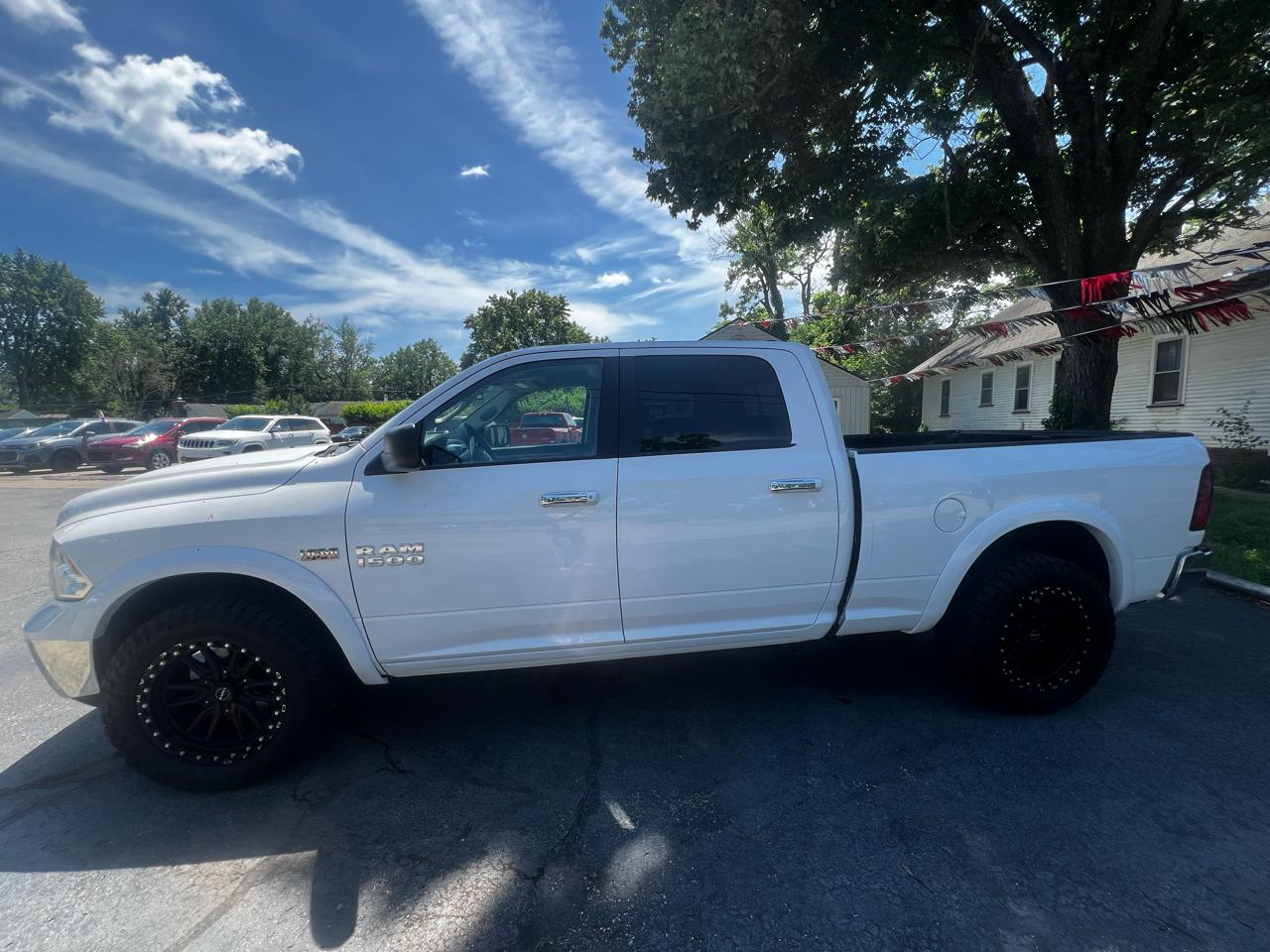 RAM 1500 SLT Reg Cab 4WD 2017